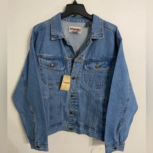 Vintage Men’s New with tags Wrangler Rugged Wear Denim Jean Jacket Size XL